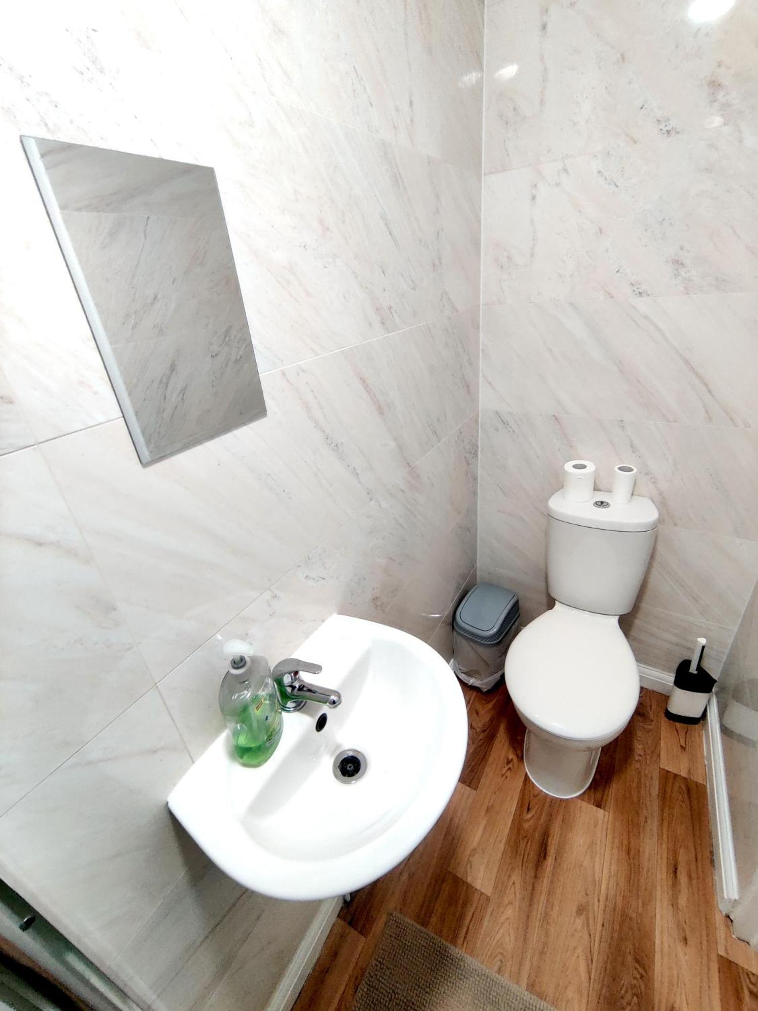 House Share With Few Ensuite Rooms Near Southmead Bristol Eksteriør bilde